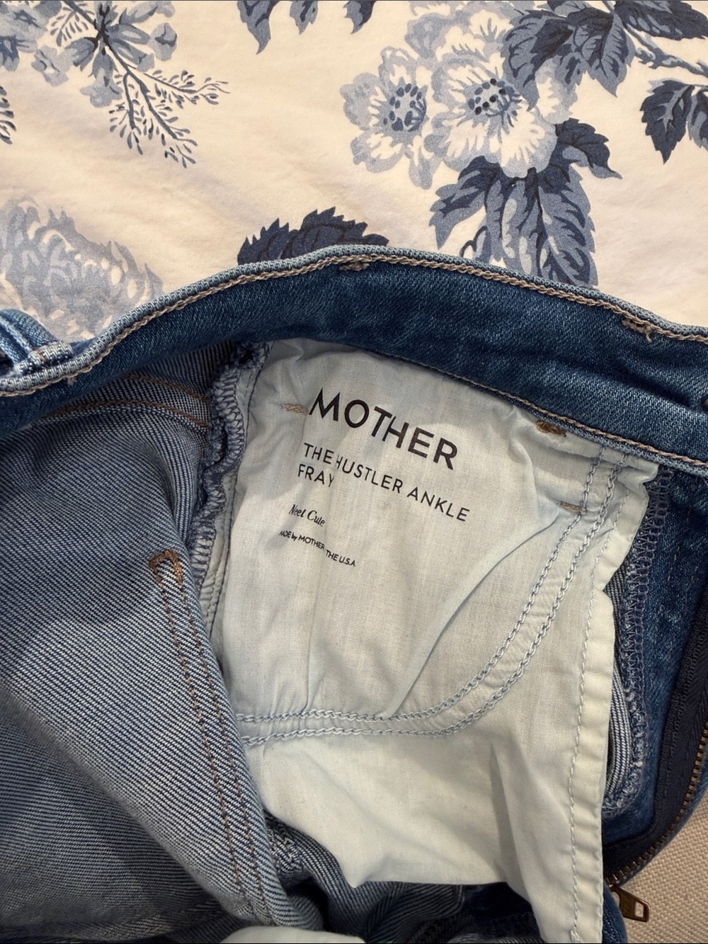 MOTHER Light Blue The Hustler Ankle Fray Jeans - Picture 3 of 5